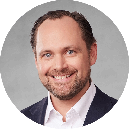 Senior Private Banker, Johan Pomoell